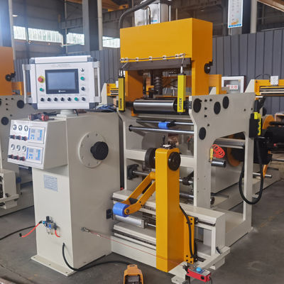 Máquina automática de soldadura en frío transformadora de bobinas de papel profesional