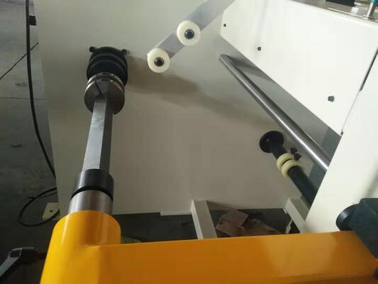 Máquina automática de devanado de bobina de transformador con motor de 7.5KW, velocidad de 0 ~ 90 RPM y sistema de control PLC