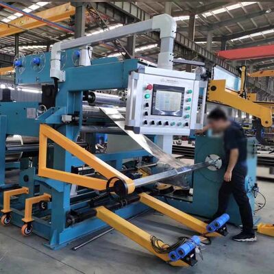 Máquina de bobinado de papel transformador con 22 kW de potencia de bobinado, rango de velocidad de 0 a 18 RPM y 2 conjuntos de unidad de desarraigo para bobinado de precisión