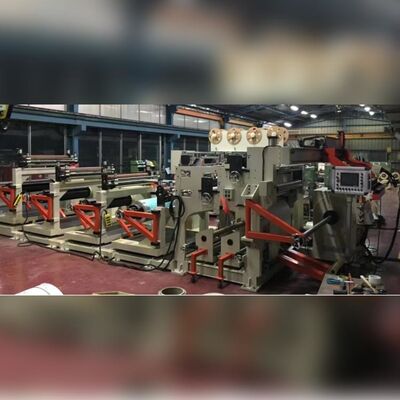 Máquina de enrollamiento de papel de cobre de enrollamiento síncrono de 4 capas de alta eficacia con motor de alta potencia de 30 kW y soldadura TIG de precisión