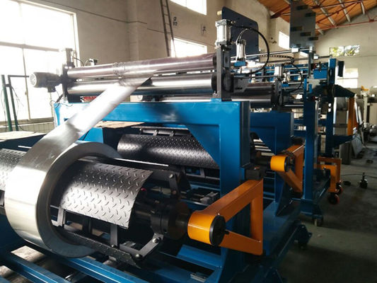 Máquina de bobina de aluminio de la hoja del LV de la devanadera de la tira TIG Process automático